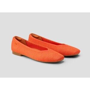 Vivaia Square-Toe V-Cut Margot 2.0 Loafer Flats  EU 42  NWOB  Citrus Orange